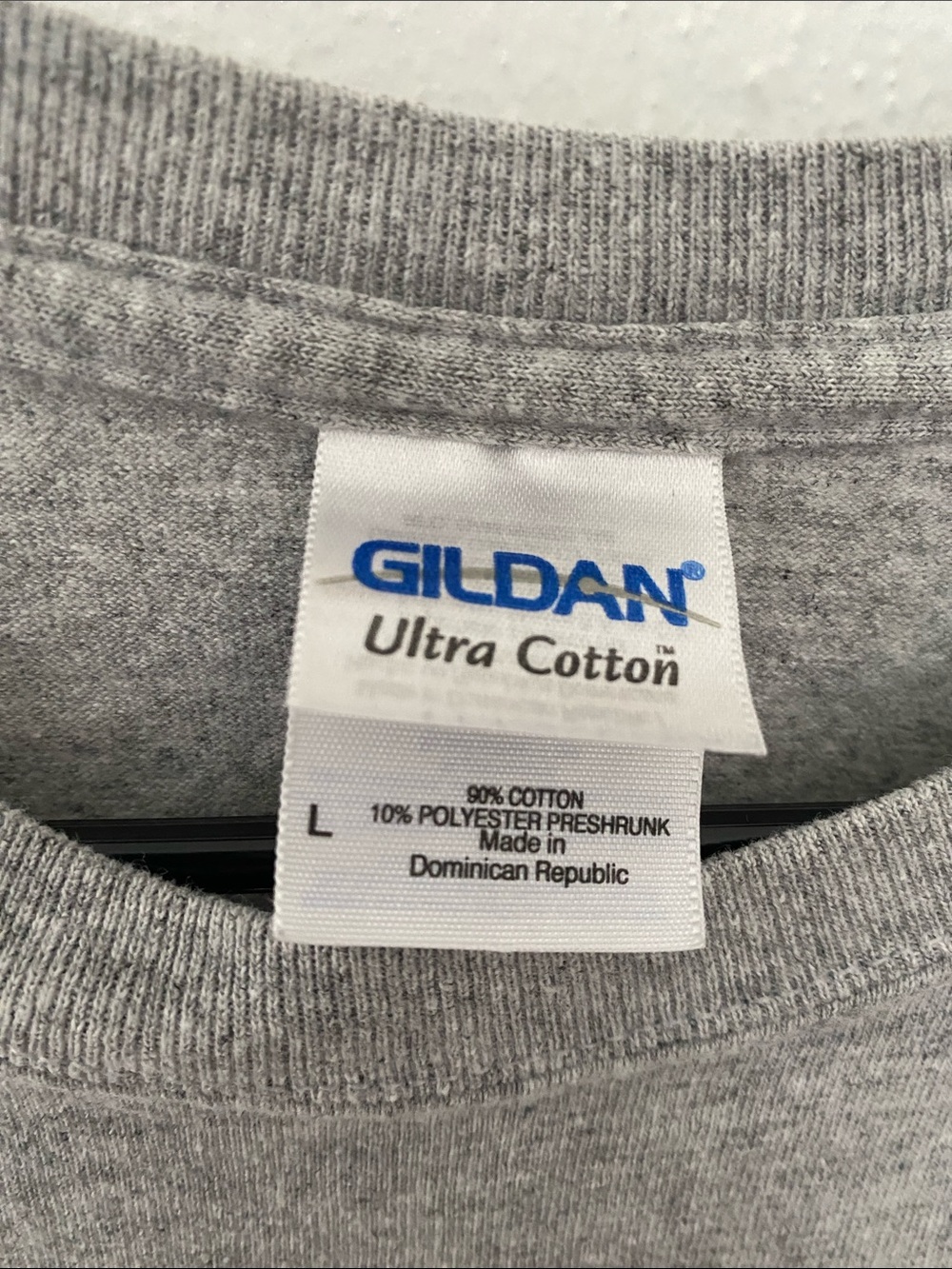 Gildan Gray T-Shirt with Blue "Chicago Baseball" Graphic - Picture 2 of 2